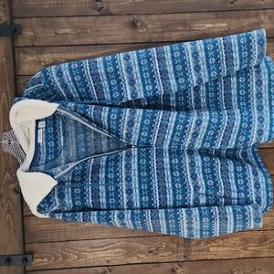 L.L. Bean Blue and White Patterned Womens Heavy Fleece Jacket